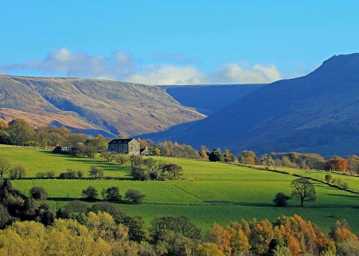 Dovestone Holiday Park Hotel Greenfield  Eksteriør billede